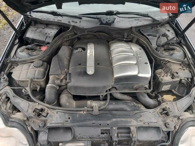 Синій Мерседес Ц-Клас, об'ємом двигуна 2.2 л та пробігом 384 тис. км за 4100 $, фото 12 на Automoto.ua