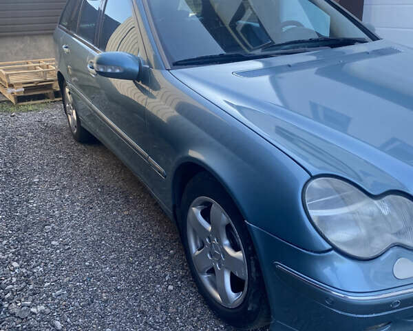 Синій Мерседес Ц-Клас, об'ємом двигуна 2.7 л та пробігом 571 тис. км за 4500 $, фото 2 на Automoto.ua