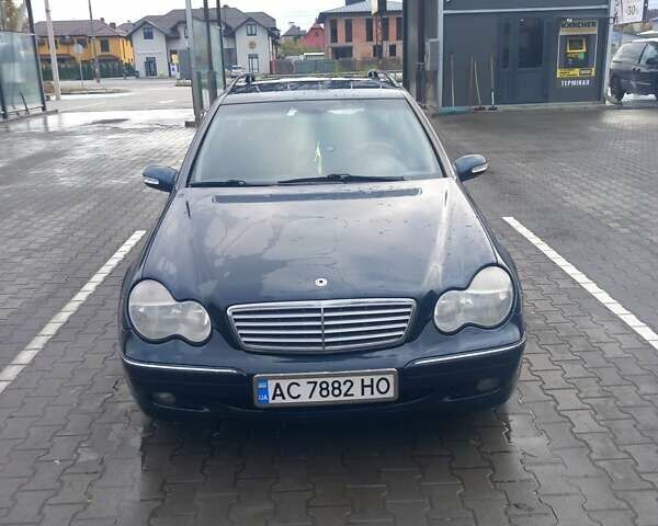 Мерседес Ц-Клас 2002 у Луцьку на Automoto.ua Синій Мерседес Ц-Клас, об'ємом двигуна 2.2 л та пробігом 398 тис. км за 4000 $, фото 3 на Automoto.ua