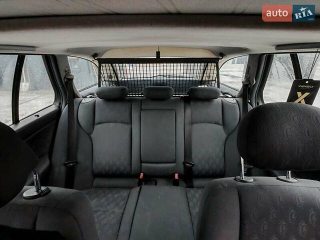 Синий Мерседес Ц-Класс, объемом двигателя 2.2 л и пробегом 345 тыс. км за 5000 $, фото 6 на Automoto.ua