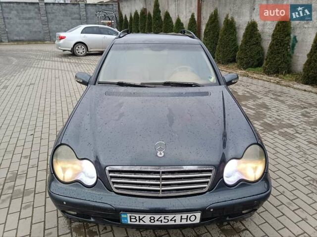 Синій Мерседес Ц-Клас, об'ємом двигуна 2.15 л та пробігом 500 тис. км за 4600 $, фото 4 на Automoto.ua