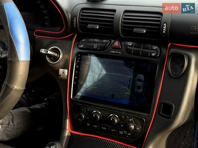 Синій Мерседес Ц-Клас, об'ємом двигуна 2.15 л та пробігом 392 тис. км за 5500 $, фото 16 на Automoto.ua