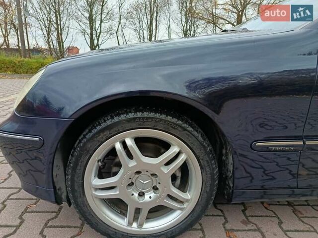 Синий Мерседес Ц-Класс, объемом двигателя 1.8 л и пробегом 286 тыс. км за 5500 $, фото 20 на Automoto.ua