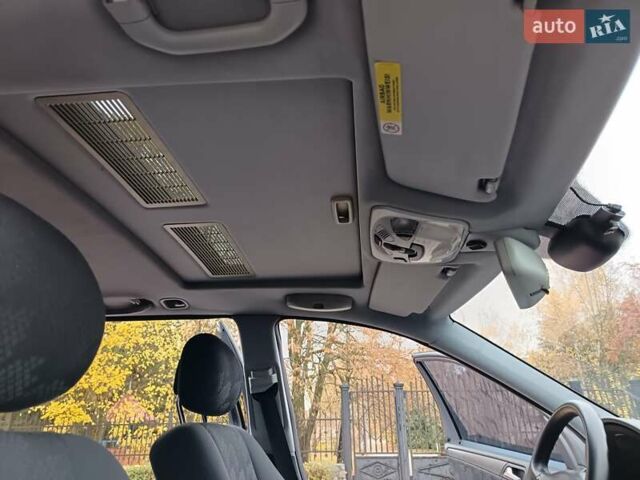 Синий Мерседес Ц-Класс, объемом двигателя 1.8 л и пробегом 286 тыс. км за 5500 $, фото 39 на Automoto.ua