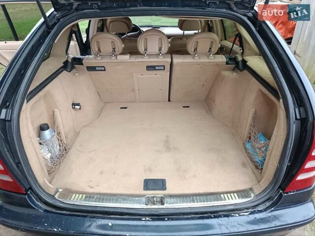 Синій Мерседес Ц-Клас, об'ємом двигуна 2.15 л та пробігом 500 тис. км за 4600 $, фото 6 на Automoto.ua