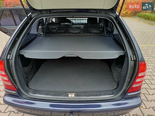 Синий Мерседес Ц-Класс, объемом двигателя 1.8 л и пробегом 286 тыс. км за 5500 $, фото 44 на Automoto.ua