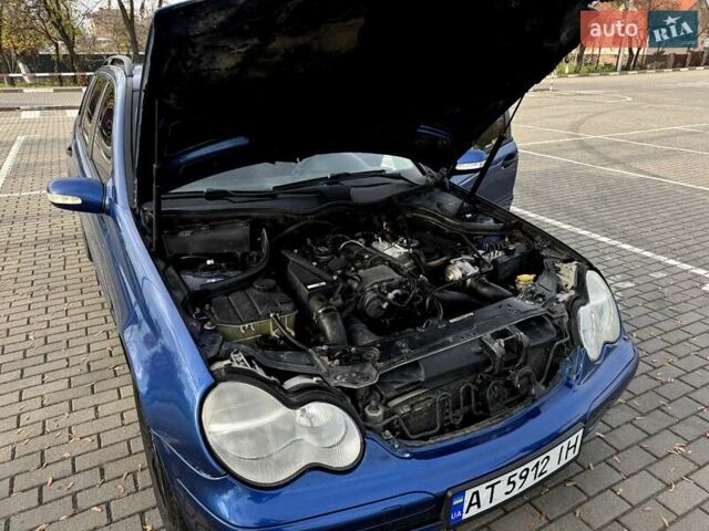 Синій Мерседес Ц-Клас, об'ємом двигуна 2.15 л та пробігом 392 тис. км за 5500 $, фото 18 на Automoto.ua