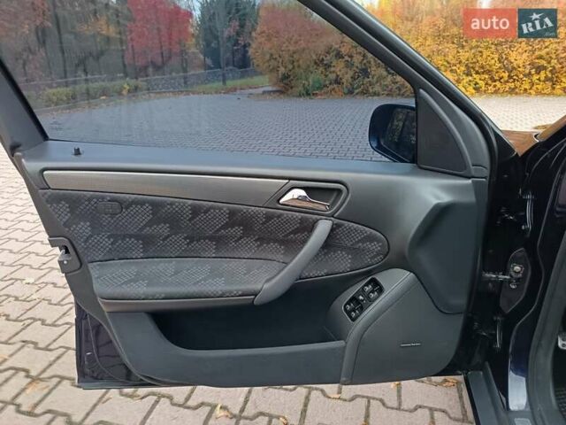 Синий Мерседес Ц-Класс, объемом двигателя 1.8 л и пробегом 286 тыс. км за 5500 $, фото 21 на Automoto.ua