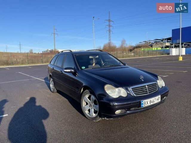 Синий Мерседес Ц-Класс, объемом двигателя 1.8 л и пробегом 230 тыс. км за 5600 $, фото 4 на Automoto.ua