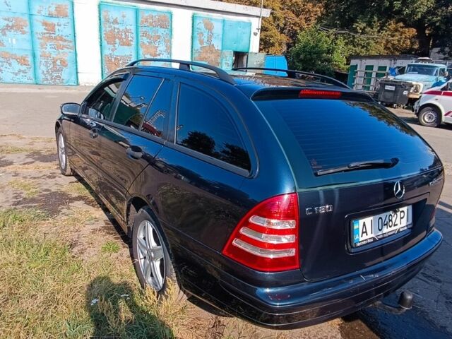 Синий Мерседес Ц-Класс, объемом двигателя 1.8 л и пробегом 280 тыс. км за 6100 $, фото 4 на Automoto.ua