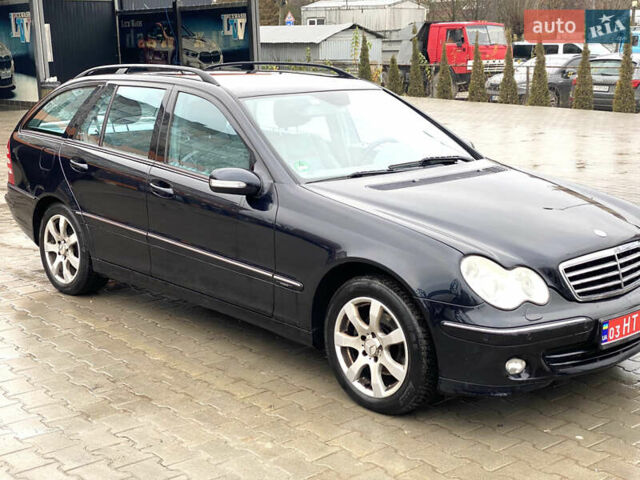 Синий Мерседес Ц-Класс, объемом двигателя 1.8 л и пробегом 280 тыс. км за 5899 $, фото 1 на Automoto.ua