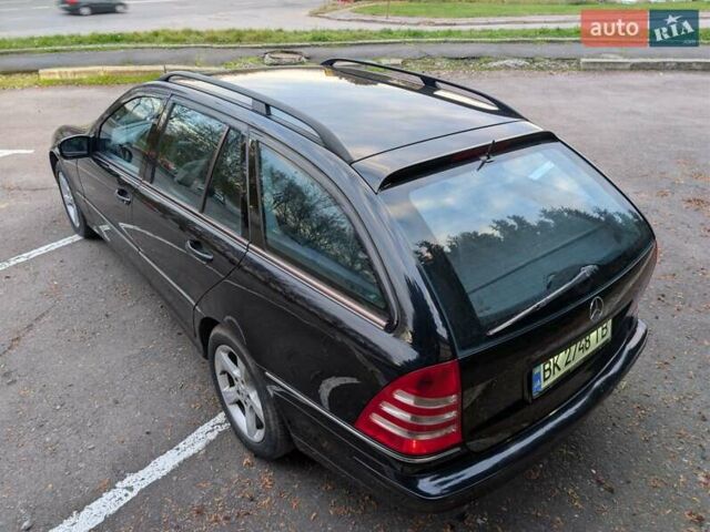 Мерседес Ц-Клас 2006 у Рівному на Automoto.ua Синій Мерседес Ц-Клас, об'ємом двигуна 2.15 л та пробігом 385 тис. км за 5800 $, фото 15 на Automoto.ua