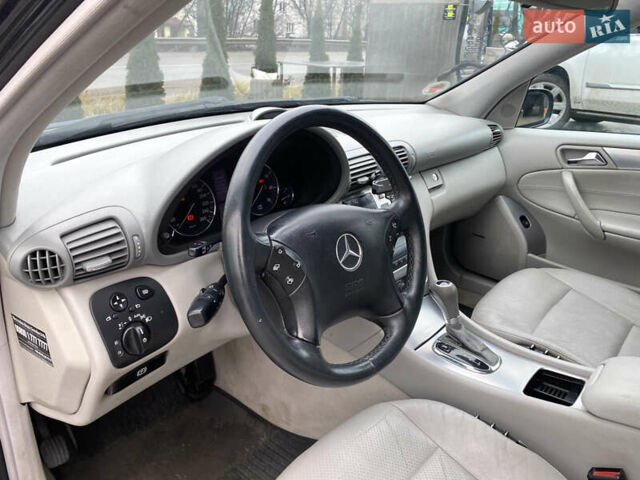 Синий Мерседес Ц-Класс, объемом двигателя 1.8 л и пробегом 280 тыс. км за 5899 $, фото 28 на Automoto.ua