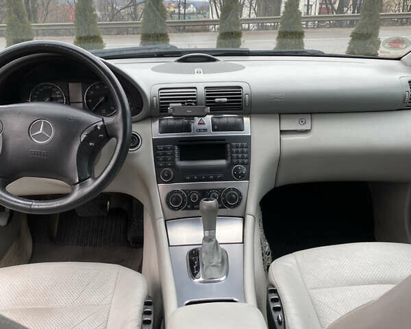 Синий Мерседес Ц-Класс, объемом двигателя 1.8 л и пробегом 280 тыс. км за 5899 $, фото 16 на Automoto.ua