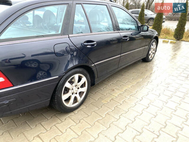 Синий Мерседес Ц-Класс, объемом двигателя 1.8 л и пробегом 280 тыс. км за 5899 $, фото 8 на Automoto.ua