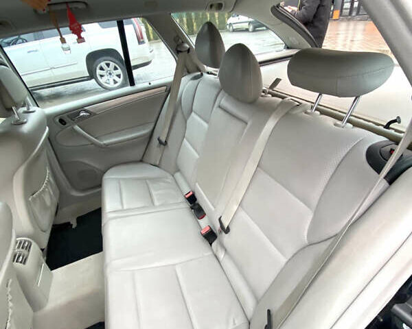 Синий Мерседес Ц-Класс, объемом двигателя 1.8 л и пробегом 280 тыс. км за 5899 $, фото 26 на Automoto.ua