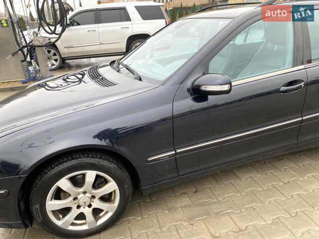 Синий Мерседес Ц-Класс, объемом двигателя 1.8 л и пробегом 280 тыс. км за 5899 $, фото 11 на Automoto.ua