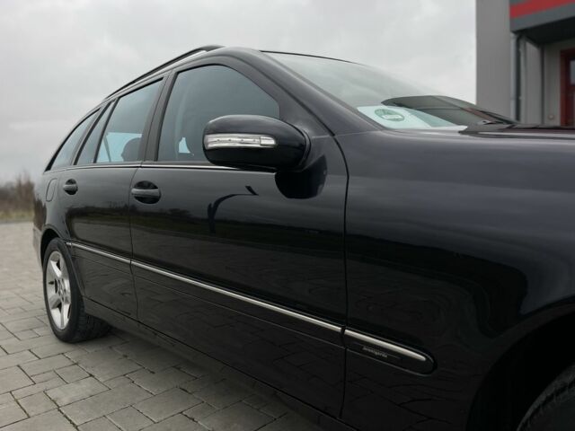 Синій Мерседес Ц-Клас, об'ємом двигуна 2.2 л та пробігом 240 тис. км за 6850 $, фото 12 на Automoto.ua