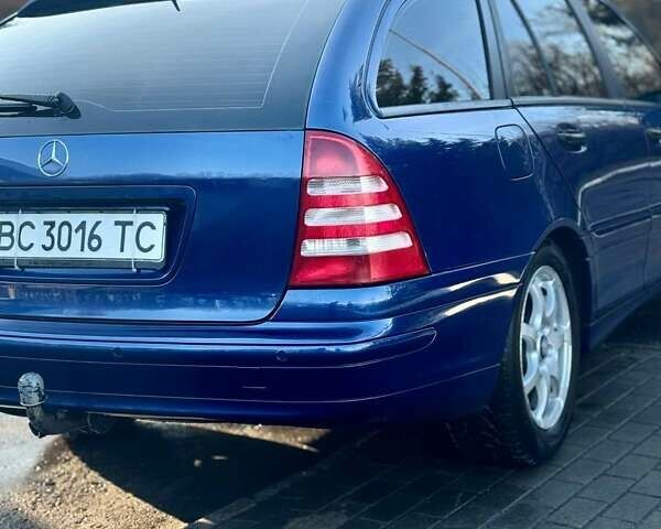 Синій Мерседес Ц-Клас, об'ємом двигуна 2.2 л та пробігом 198 тис. км за 5999 $, фото 19 на Automoto.ua
