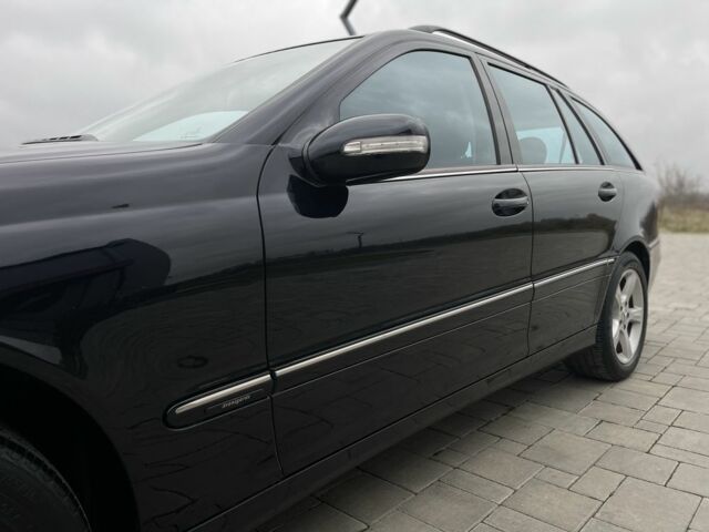 Синій Мерседес Ц-Клас, об'ємом двигуна 2.2 л та пробігом 240 тис. км за 6850 $, фото 8 на Automoto.ua