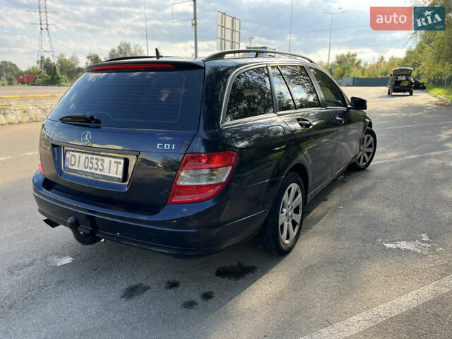 Синій Мерседес Ц-Клас, об'ємом двигуна 2.1 л та пробігом 395 тис. км за 8300 $, фото 7 на Automoto.ua