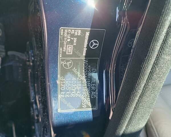 Синій Мерседес Ц-Клас, об'ємом двигуна 2.14 л та пробігом 324 тис. км за 8999 $, фото 13 на Automoto.ua