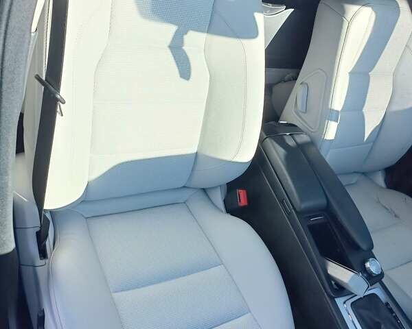 Синій Мерседес Ц-Клас, об'ємом двигуна 2.14 л та пробігом 324 тис. км за 8999 $, фото 22 на Automoto.ua
