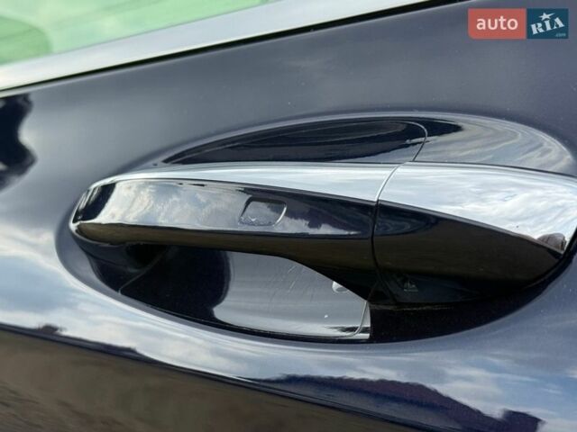 Синій Мерседес Ц-Клас, об'ємом двигуна 2.14 л та пробігом 275 тис. км за 16500 $, фото 16 на Automoto.ua
