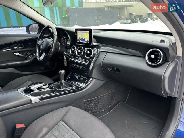 Синій Мерседес Ц-Клас, об'ємом двигуна 1.6 л та пробігом 333 тис. км за 10350 $, фото 44 на Automoto.ua
