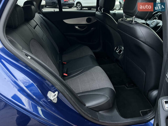 Синій Мерседес Ц-Клас, об'ємом двигуна 2.2 л та пробігом 320 тис. км за 13900 $, фото 25 на Automoto.ua