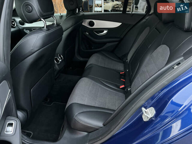 Синій Мерседес Ц-Клас, об'ємом двигуна 2.2 л та пробігом 320 тис. км за 13900 $, фото 7 на Automoto.ua