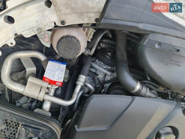 Синій Мерседес Ц-Клас, об'ємом двигуна 2.14 л та пробігом 94 тис. км за 21300 $, фото 18 на Automoto.ua