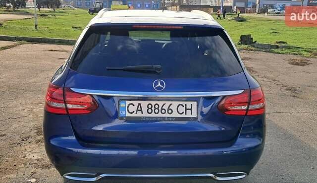 Синий Мерседес Ц-Класс, объемом двигателя 2.14 л и пробегом 231 тыс. км за 20000 $, фото 21 на Automoto.ua