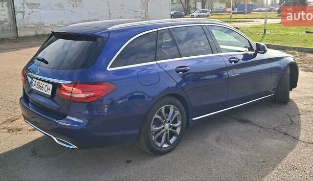 Синий Мерседес Ц-Класс, объемом двигателя 2.14 л и пробегом 231 тыс. км за 20000 $, фото 7 на Automoto.ua