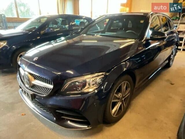 Синій Мерседес Ц-Клас, об'ємом двигуна 1.95 л та пробігом 154 тис. км за 18700 $, фото 1 на Automoto.ua