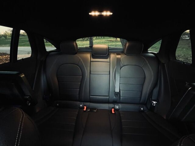 Синій Мерседес Ц-Клас, об'ємом двигуна 0 л та пробігом 25 тис. км за 43499 $, фото 6 на Automoto.ua