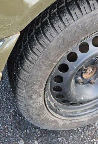 Зеленый Мерседес Ц-Класс, объемом двигателя 0 л и пробегом 214 тыс. км за 800 $, фото 2 на Automoto.ua