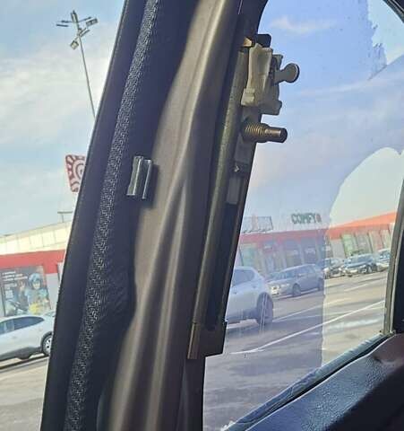 Зеленый Мерседес Ц-Класс, объемом двигателя 0 л и пробегом 214 тыс. км за 800 $, фото 6 на Automoto.ua