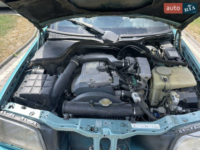 Зеленый Мерседес Ц-Класс, объемом двигателя 1.8 л и пробегом 360 тыс. км за 2500 $, фото 11 на Automoto.ua