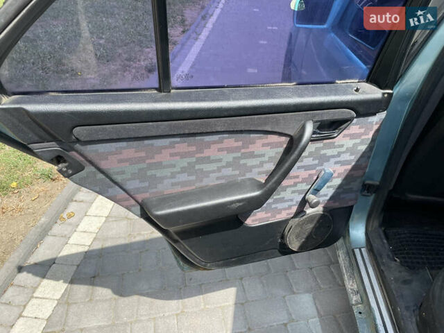 Зеленый Мерседес Ц-Класс, объемом двигателя 1.8 л и пробегом 360 тыс. км за 2500 $, фото 9 на Automoto.ua