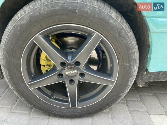 Зеленый Мерседес Ц-Класс, объемом двигателя 1.8 л и пробегом 350 тыс. км за 2999 $, фото 9 на Automoto.ua