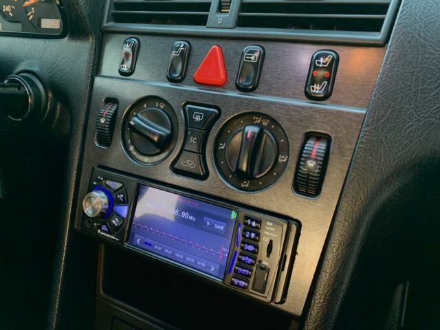 Зелений Мерседес Ц-Клас, об'ємом двигуна 2.3 л та пробігом 600 тис. км за 2500 $, фото 15 на Automoto.ua