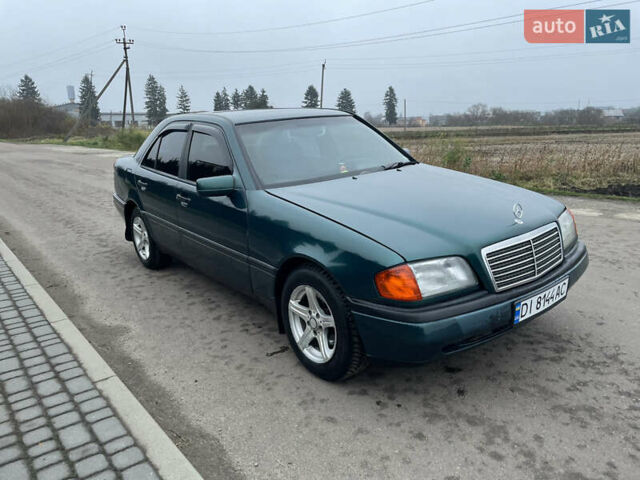 Зелений Мерседес Ц-Клас, об'ємом двигуна 1.8 л та пробігом 362 тис. км за 3000 $, фото 3 на Automoto.ua