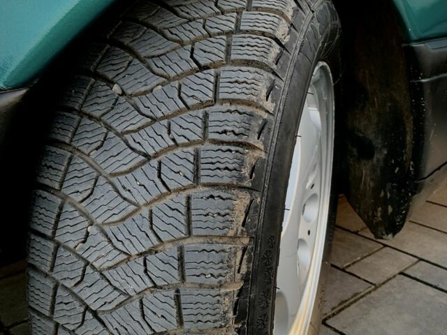 Зелений Мерседес Ц-Клас, об'ємом двигуна 2.3 л та пробігом 600 тис. км за 2500 $, фото 11 на Automoto.ua