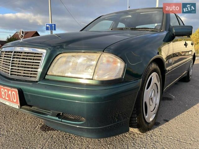 Мерседес Ц-Класс 1997 в Луцке на Automoto.ua Зеленый Мерседес Ц-Класс, объемом двигателя 1.8 л и пробегом 123 тыс. км за 6299 $, фото 17 на Automoto.ua