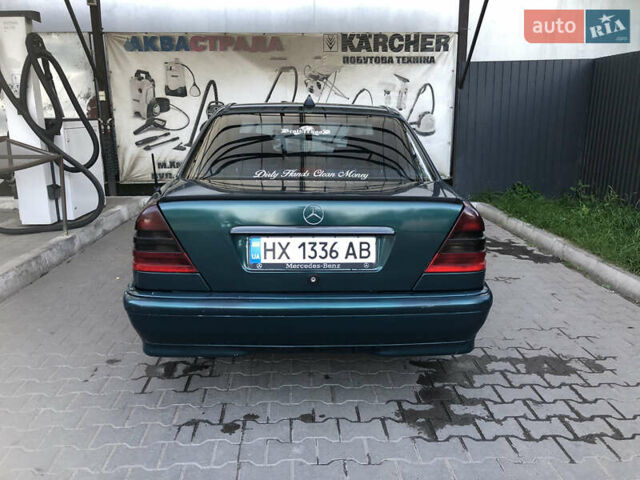 Зелений Мерседес Ц-Клас, об'ємом двигуна 1.8 л та пробігом 454 тис. км за 1700 $, фото 2 на Automoto.ua