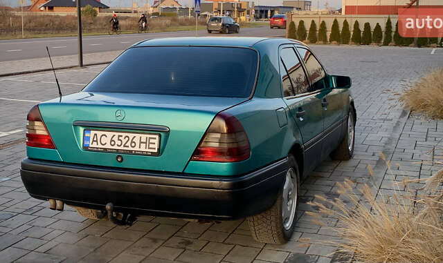 Зелений Мерседес Ц-Клас, об'ємом двигуна 2.3 л та пробігом 600 тис. км за 2500 $, фото 7 на Automoto.ua