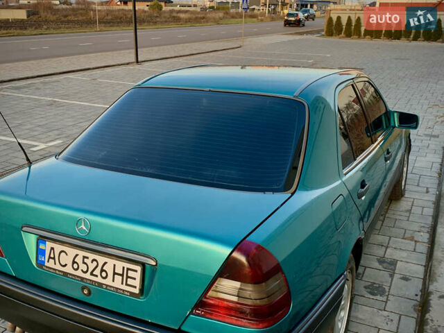 Зелений Мерседес Ц-Клас, об'ємом двигуна 2.3 л та пробігом 600 тис. км за 2500 $, фото 8 на Automoto.ua