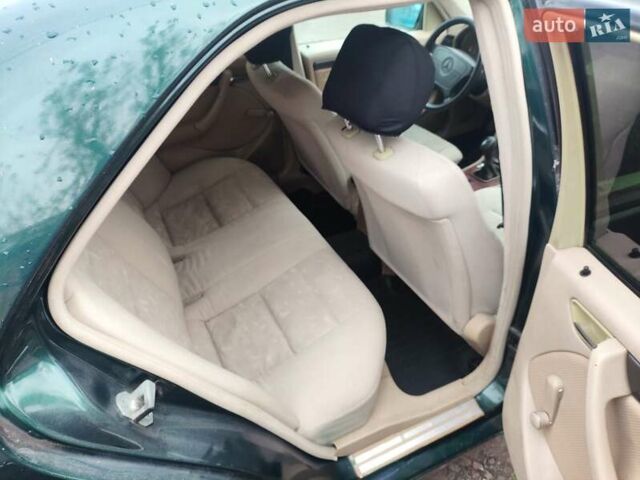 Зеленый Мерседес Ц-Класс, объемом двигателя 1.8 л и пробегом 300 тыс. км за 1999 $, фото 8 на Automoto.ua