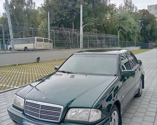 Зелений Мерседес Ц-Клас, об'ємом двигуна 2.15 л та пробігом 368 тис. км за 2850 $, фото 16 на Automoto.ua
